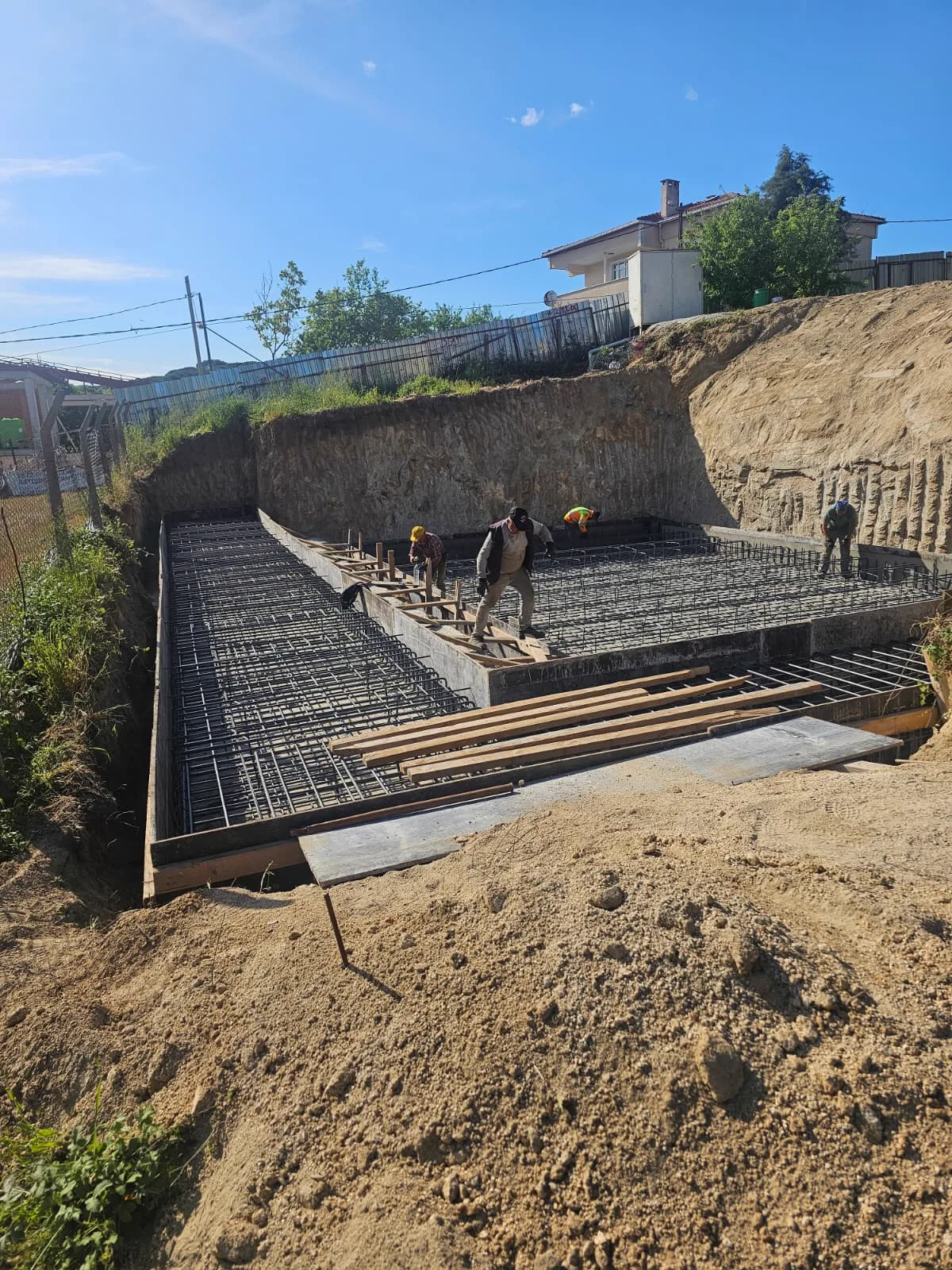 Hermey İnşaat temel beton çalışması